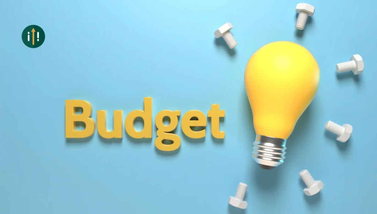 Budget graphic with a light bulb next to it